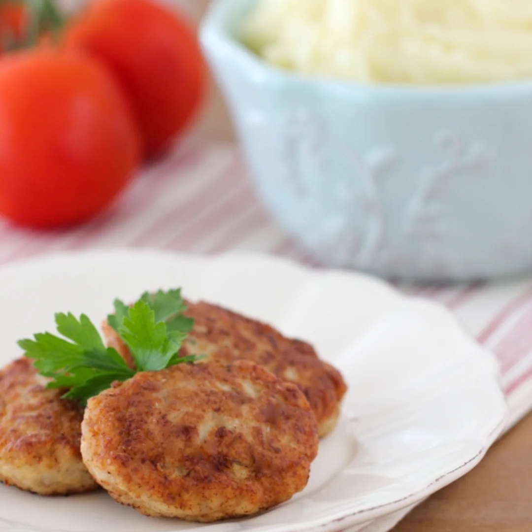 MINI CHICKEN CUTLET-GROUND