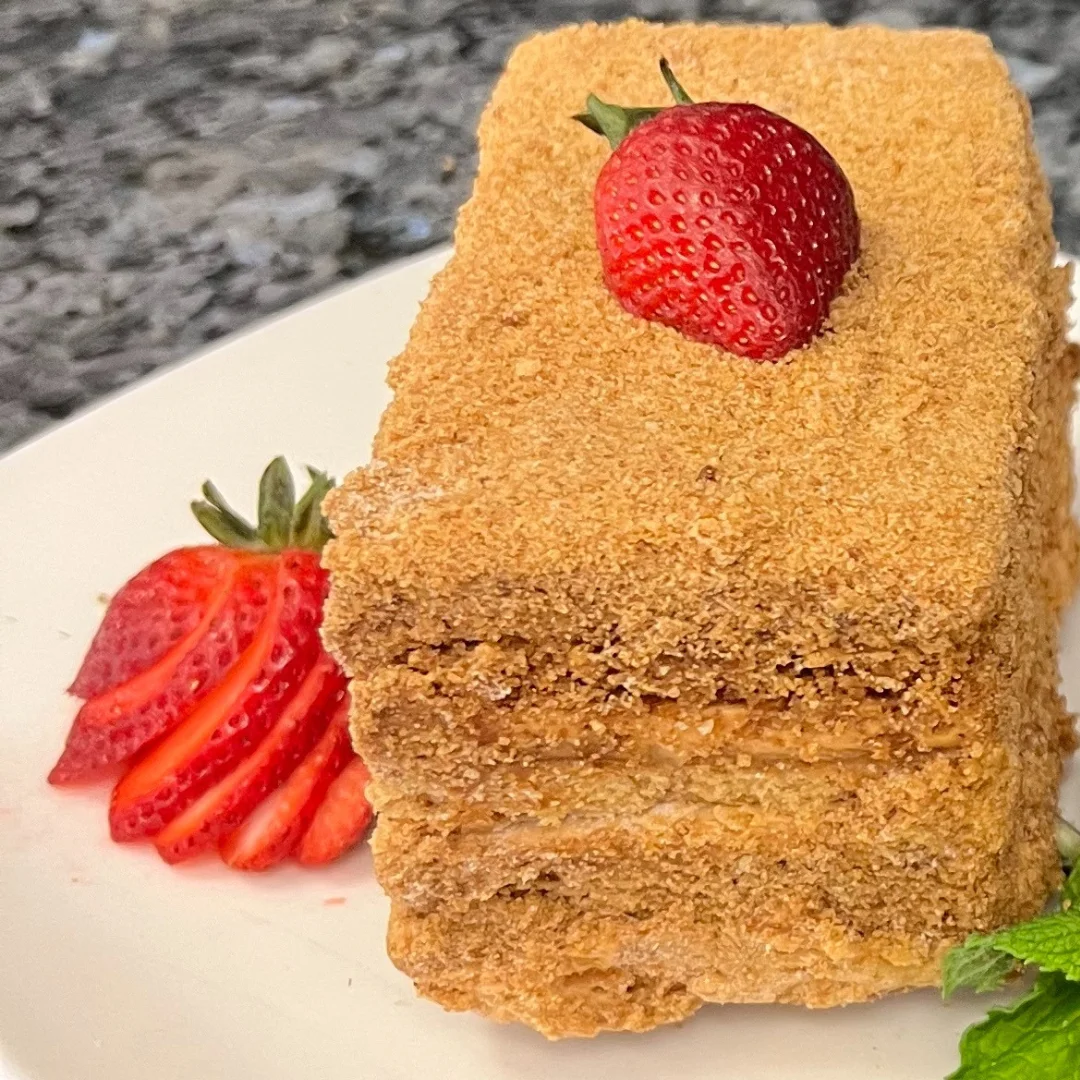 HONEY CAKE PASTRY HOMEMADE