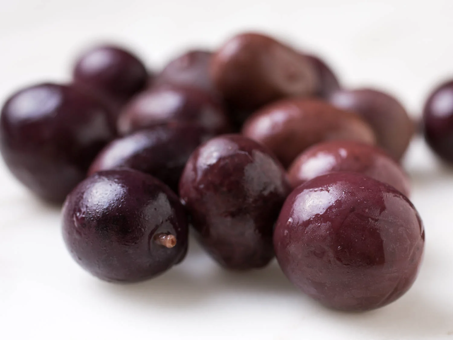 GREEK BLACK OLIVES
